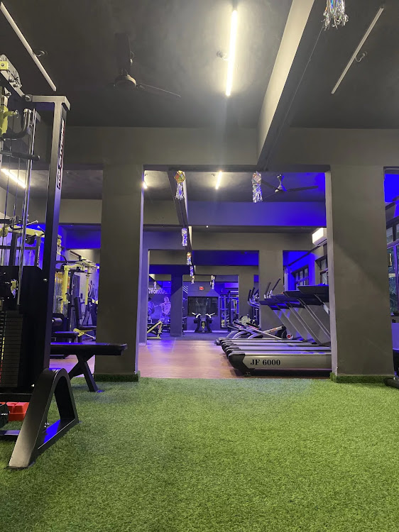 Workout Club turf and cardio floor